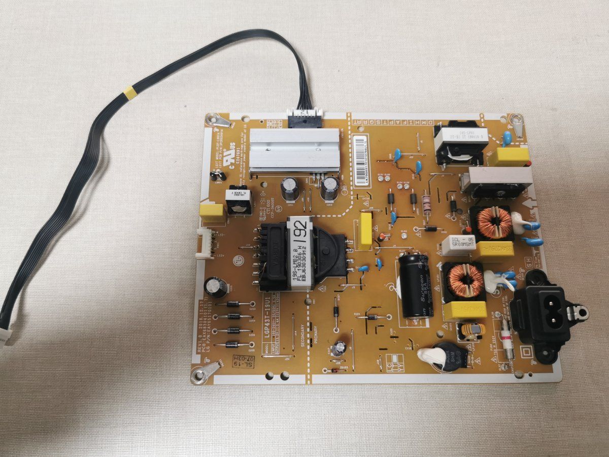 Fuente de Alimentación No confirmada FUENTE-DE-ALIMENTACI-N-PLDF-L801A-MODEL-TV-43UM7400PLB - Imagen optimizada de Fuente de Alimentación FUENTE-DE-ALIMENTACI-N-PLDF-L801A-MODEL-TV-43UM7400PLB No confirmada para Televisor