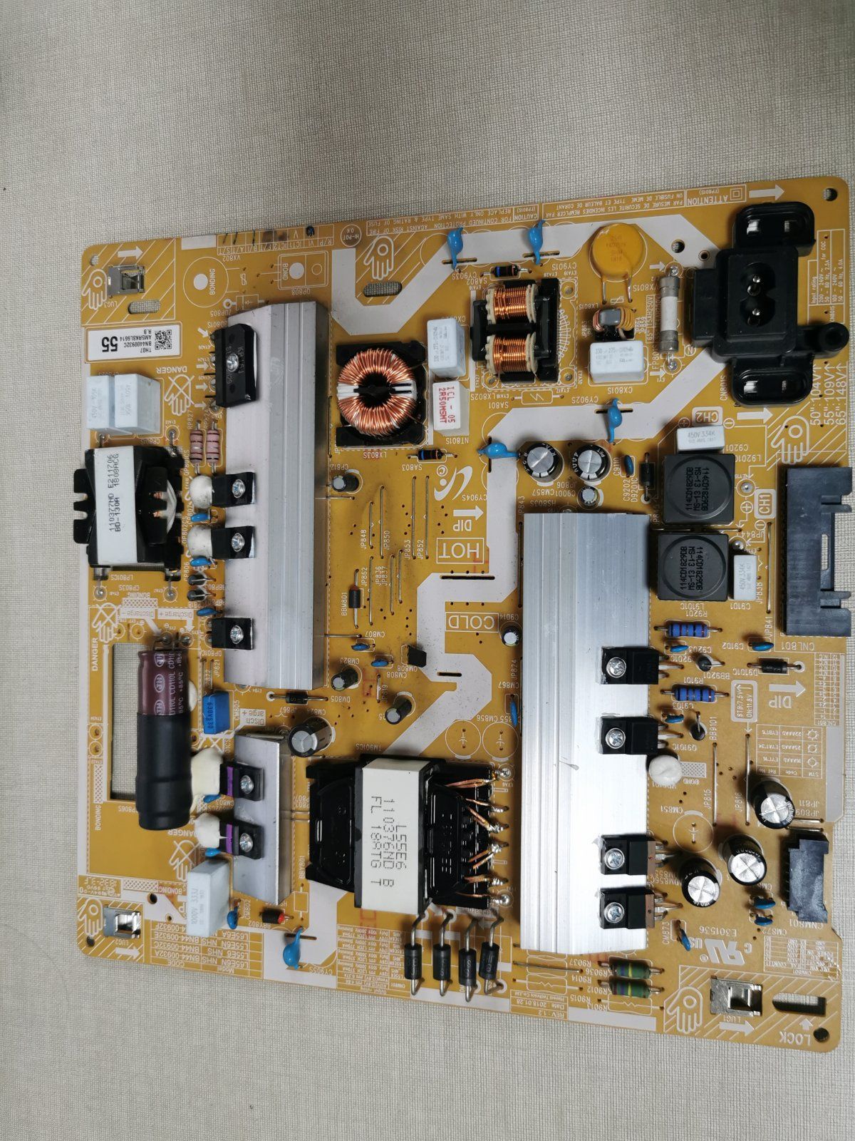 Placa main PLACA-MAIN-L55E6-NHS-BN44-00932C-PARA-TV-SAMSUNG-UE55NU7105K Samsung - Imagen optimizada de Placa main PLACA-MAIN-L55E6-NHS-BN44-00932C-PARA-TV-SAMSUNG-UE55NU7105K para televisor Samsung