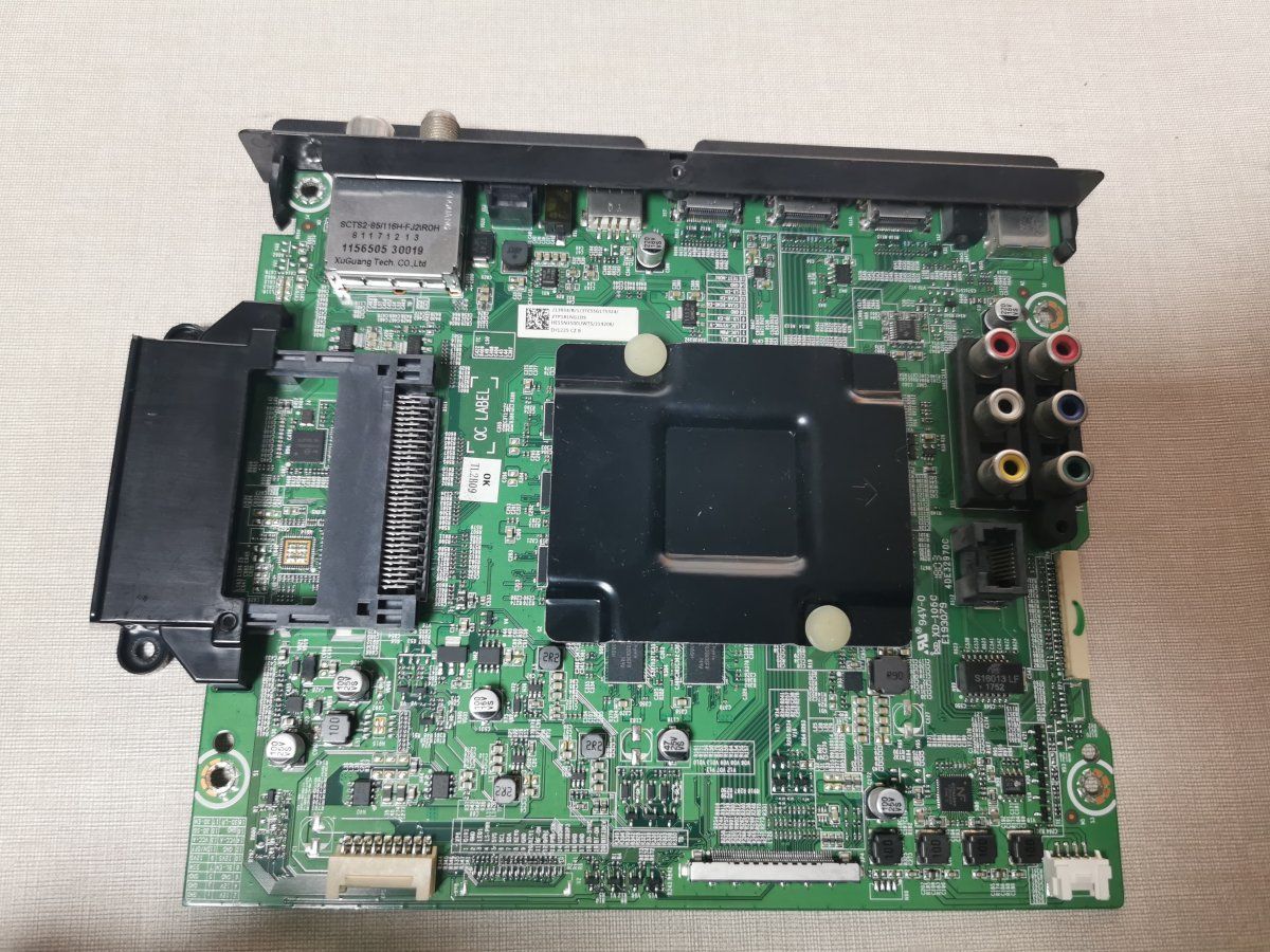Main board Hisense PLACA-MAIN-RSAG7-820-7412-ROH-TV-HISENSE-H49N5700 - Imagen optimizada de Main board PLACA-MAIN-RSAG7-820-7412-ROH-TV-HISENSE-H49N5700 Hisense para Televisor