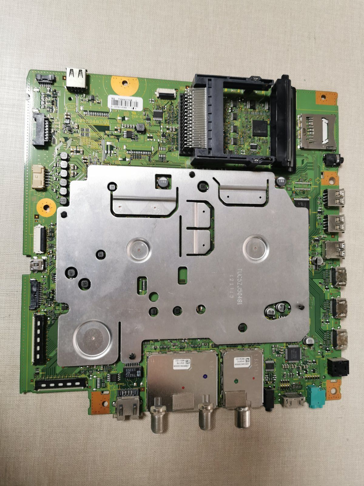 Placa main PLACA-MAIN-TUC5ZJ50481-PARA-TV-LG-EBU65822001 LG - Imagen optimizada de Placa main PLACA-MAIN-TUC5ZJ50481-PARA-TV-LG-EBU65822001 para televisor LG