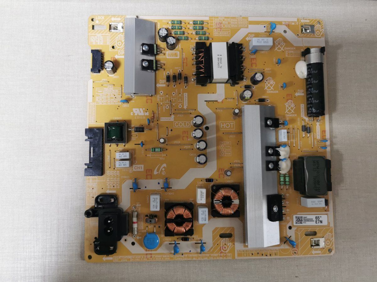 venta de Fuente de Alimentación BN44-00932S - Imagen optimizada de Venta de Fuente de Alimentación BN44-00932S para Televisor Samsung