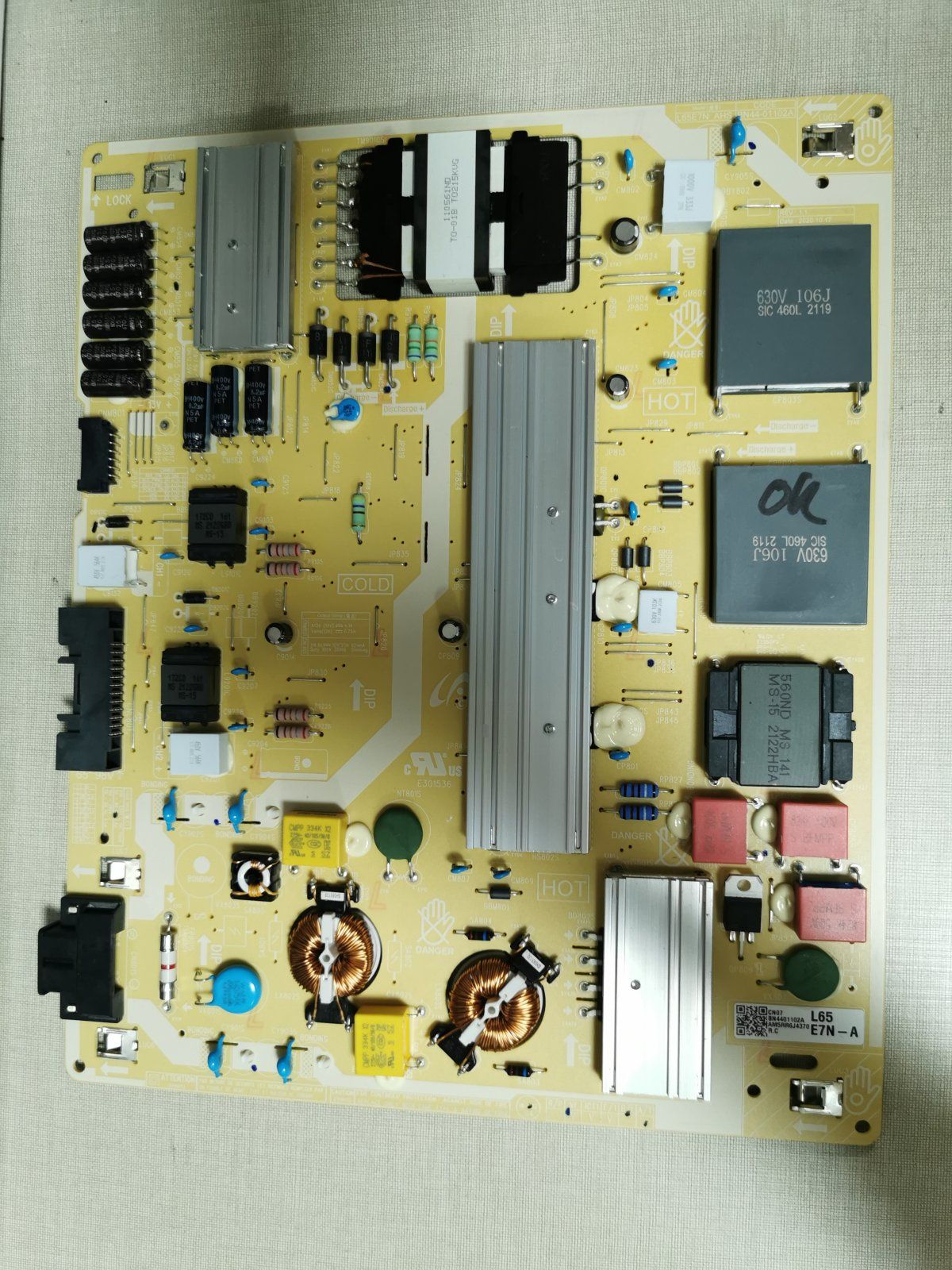 venta de Fuente de Alimentación BN44-01102A - Imagen optimizada de Venta de Fuente de Alimentación BN44-01102A para Televisor Samsung